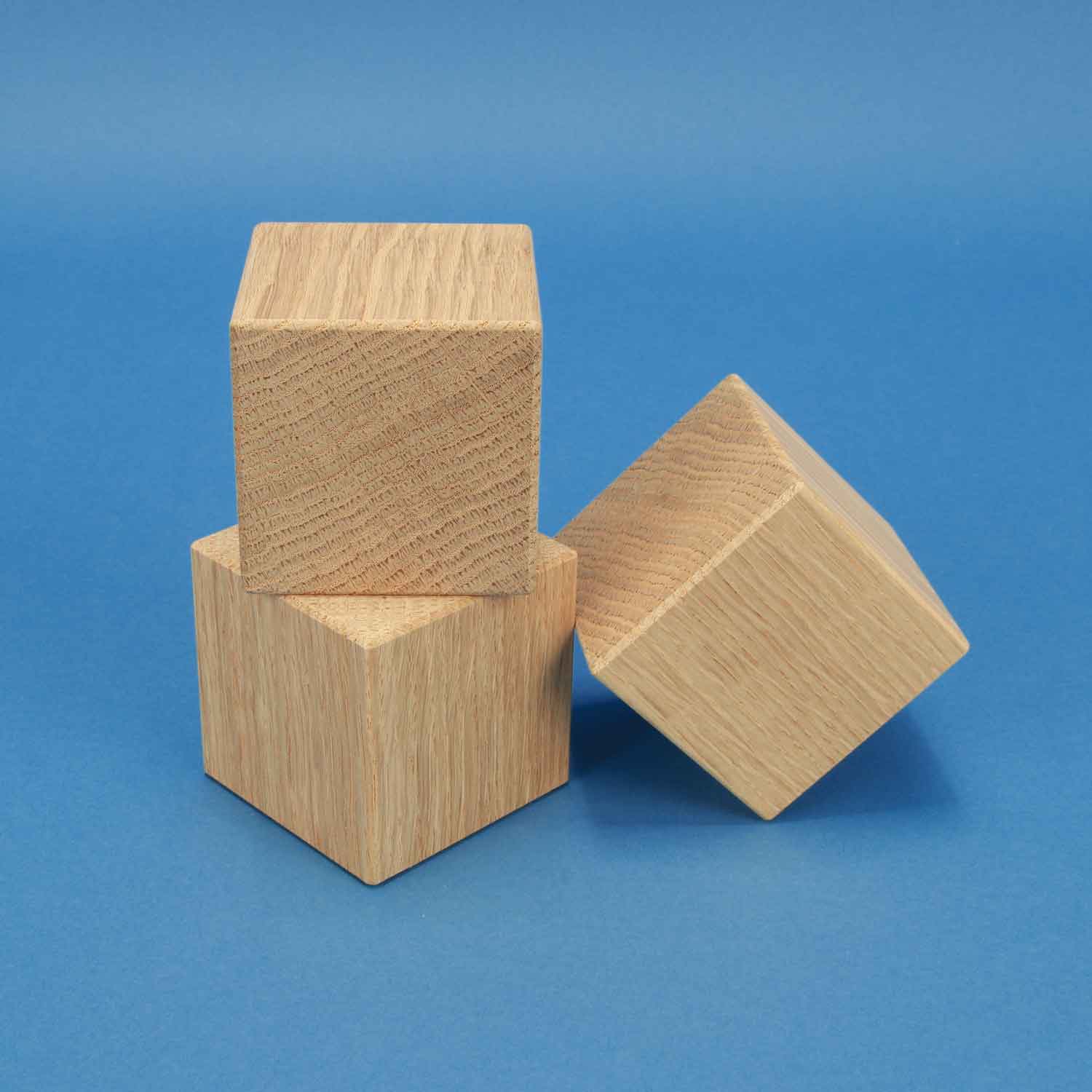 cubes en bois chêne
