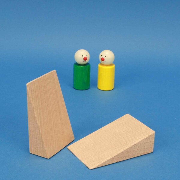 cubes en bois triangulaires 9 x 6 x 3 cm