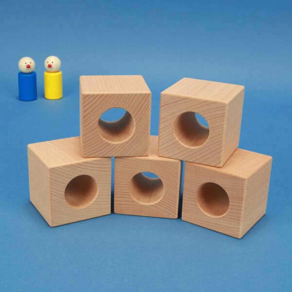 cubes en bois percés 6 x 6 x 6 cm - 3 cm percés